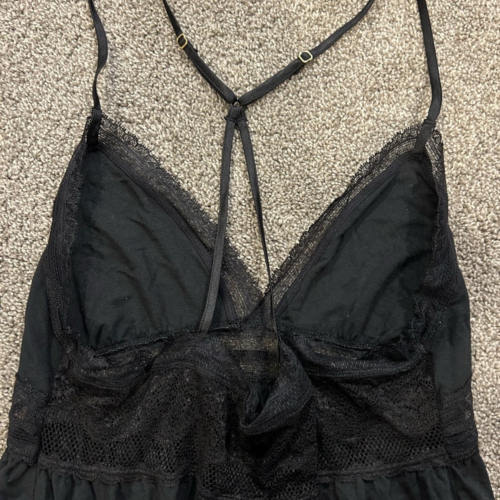 Delicate VS Intimates Top - Picture 3 of 4